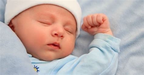 Yeni Doğan Bebeklerde Alerjik Reaksiyonları Önleme